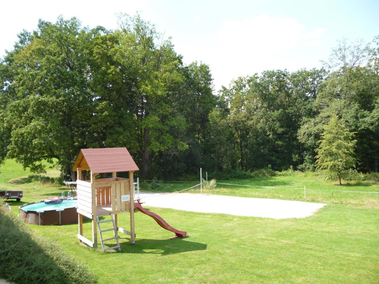 Penzion Na Podlesí ve Zlaté Koruně Zlatá Koruna Exterior foto